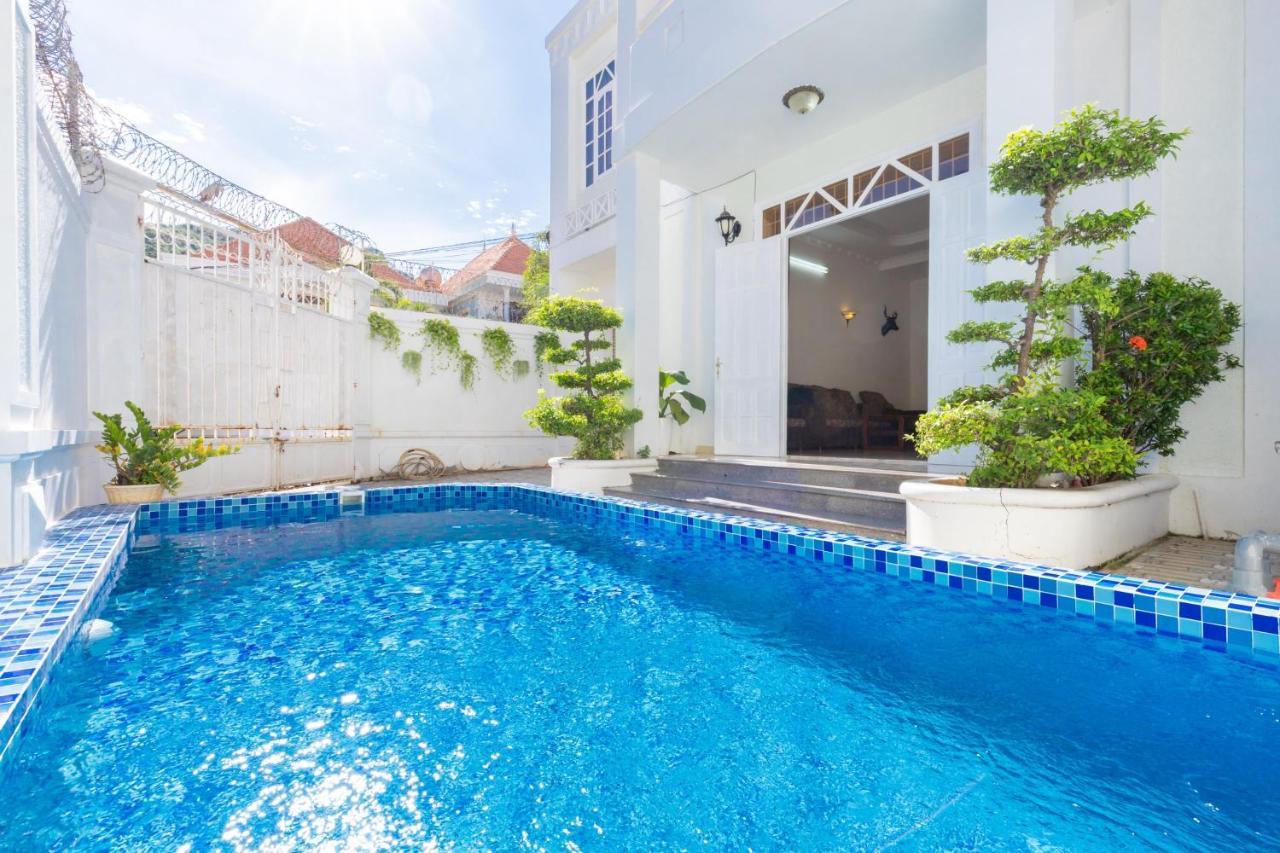 Palm Villa 3 - 5Bedrooms In Center Vungtau Vung Tau Exterior photo